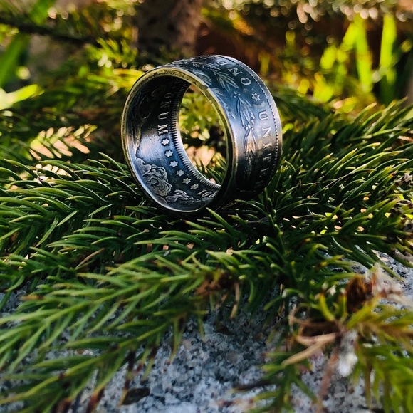 The Morgan silver dollar 90% silver - Picture 7 of 10